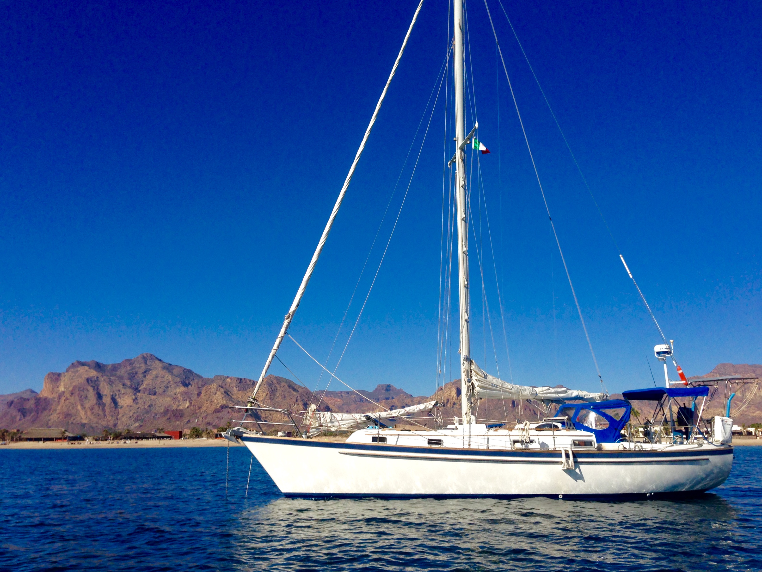 FOR SALE: 1982 Pearson 36 Cutter – Manonash V [SOLD]